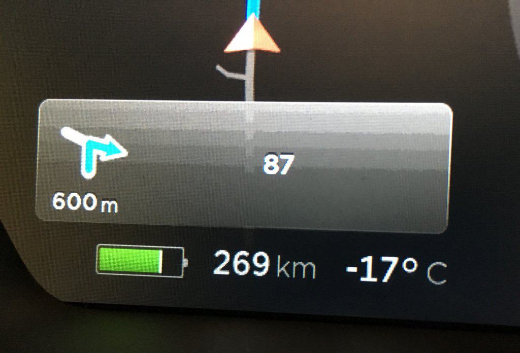 Tesla Modell S Reichweitenanzeige